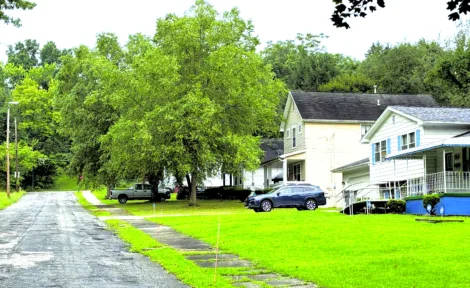 Police probe shooting death of  boy, 6